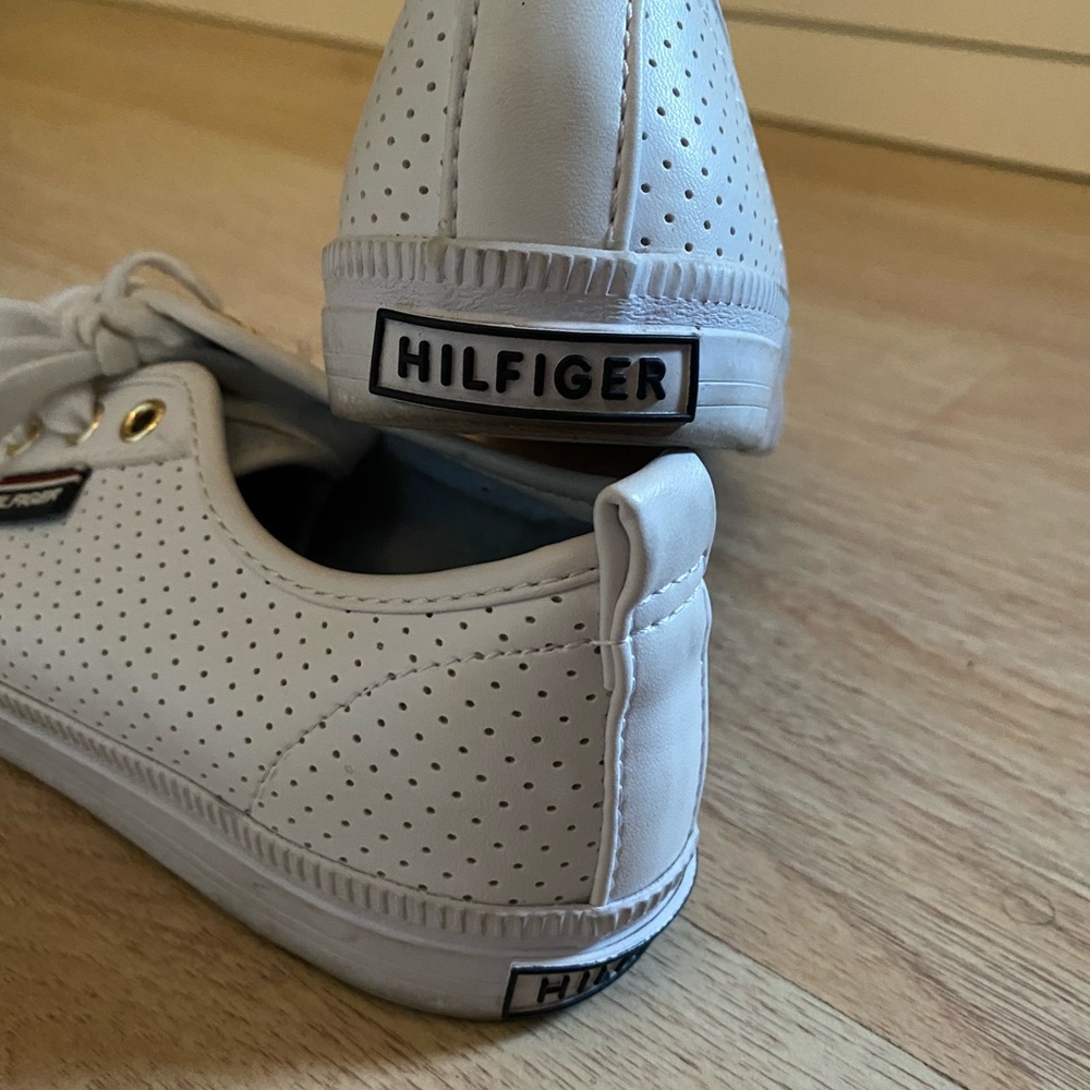 Leather shoes